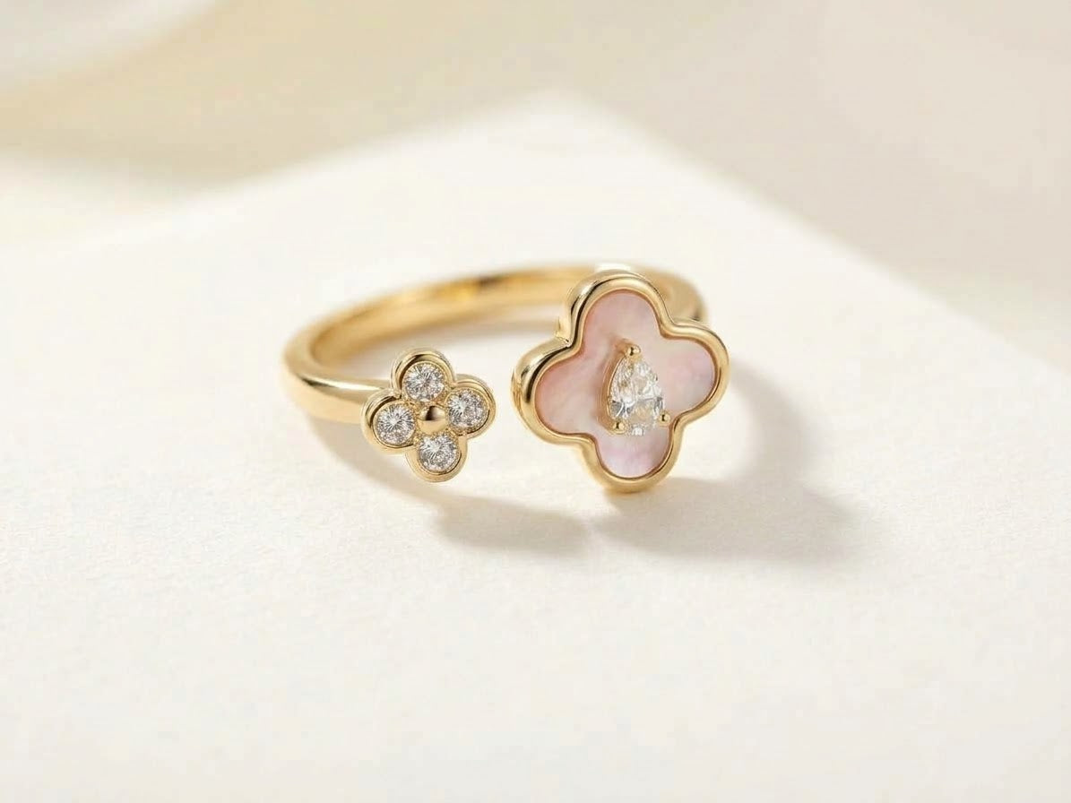 Golden Clover Elegance Ring