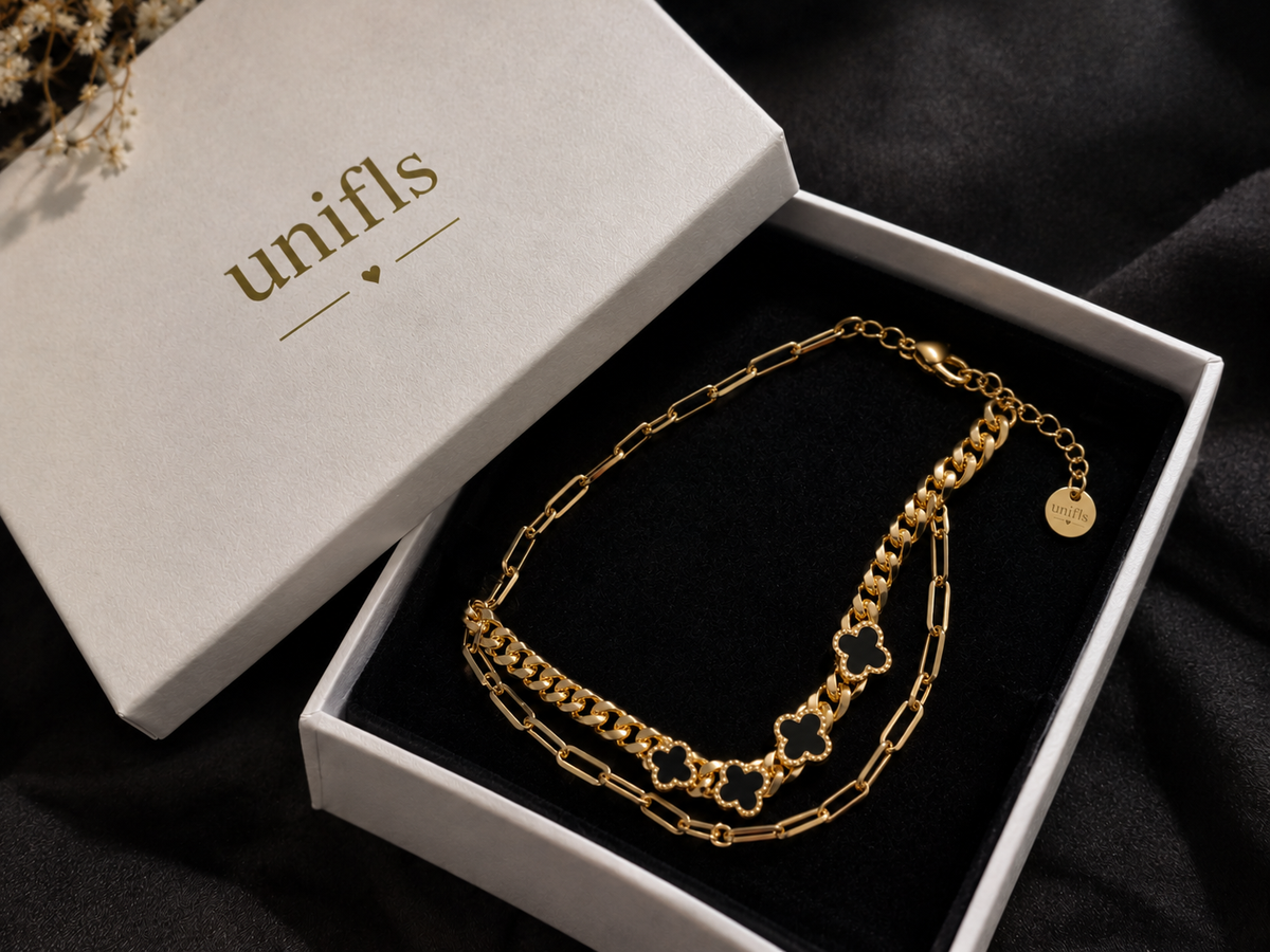 Golden Clover Elegance Bracelet